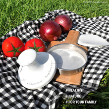 Load image into Gallery viewer, Meykers® King Size Burger Press & 100 Patty Paper Set- 5 inch